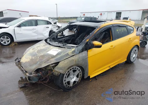 2013 Ford Focus St z USA, uszkodzony, nr VIN 1FADP3L90DL283633